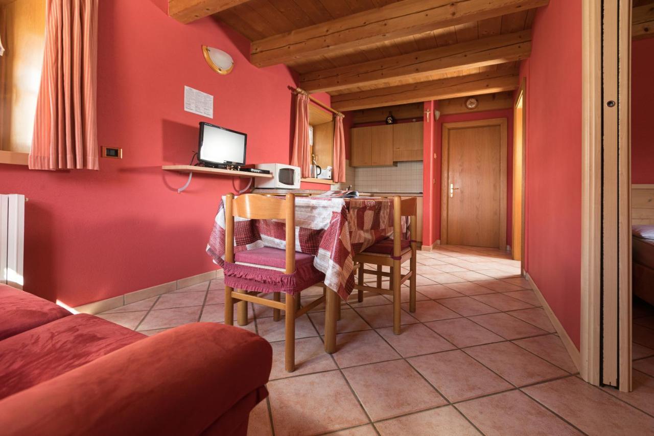 Baita Miralago - Appartamenti Abar Livigno Buitenkant foto